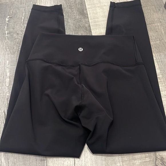 Lulu Lemon Wunder unders - Picture 2 of 2